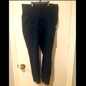 Old Navy Super Skinny Slimming Jean